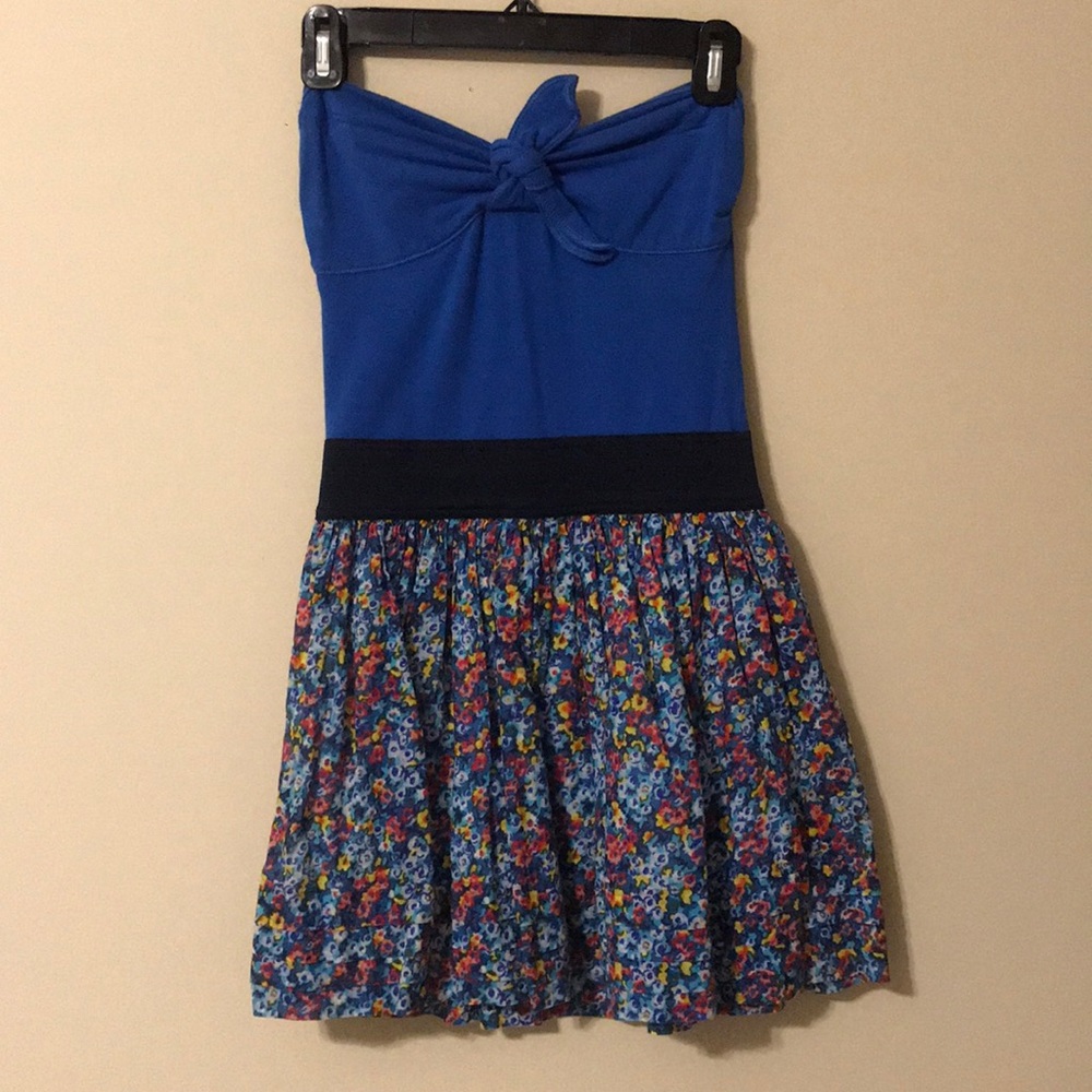 🌸🌼Strapless Hollister Floral Dress